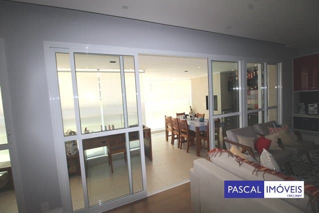 Apartamento em Campo Belo