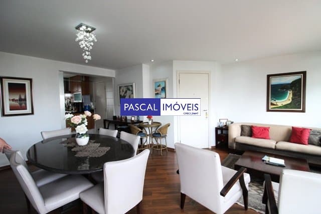 Apartamento em Campo Belo