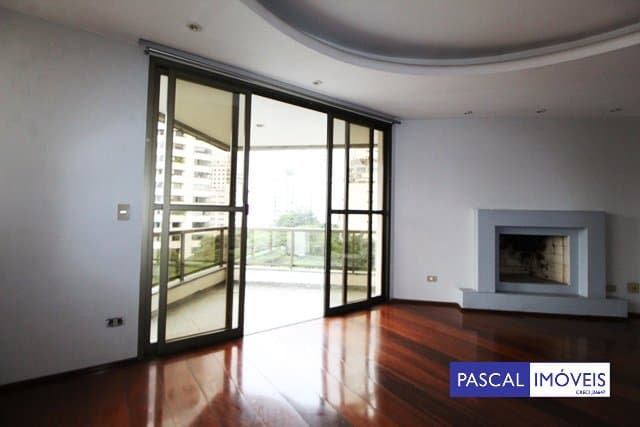 Apartamento em Campo Belo