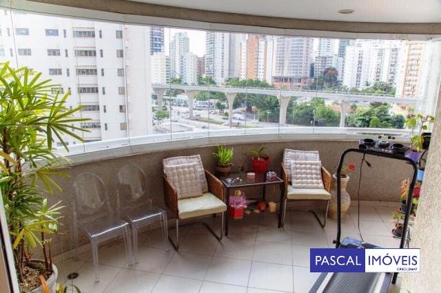 Apartamento em Campo Belo