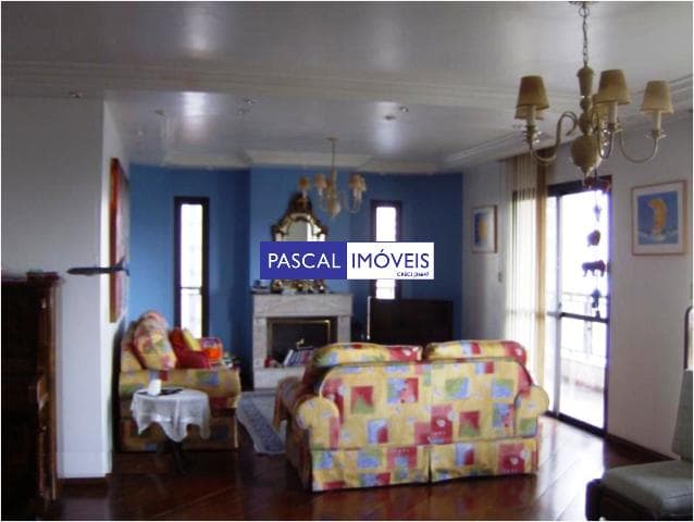 Apartamento em Campo Belo