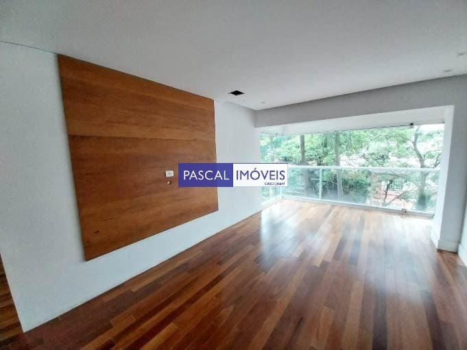 Apartamento em Campo Belo