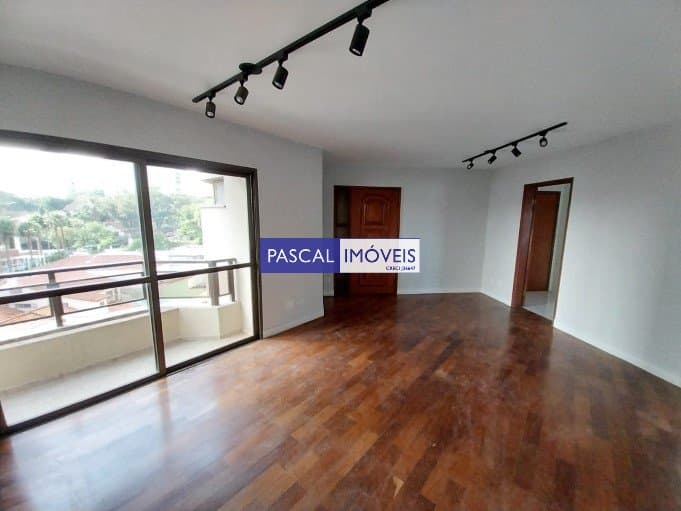 Apartamento em Campo Belo