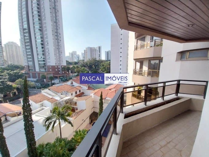 Apartamento em Campo Belo