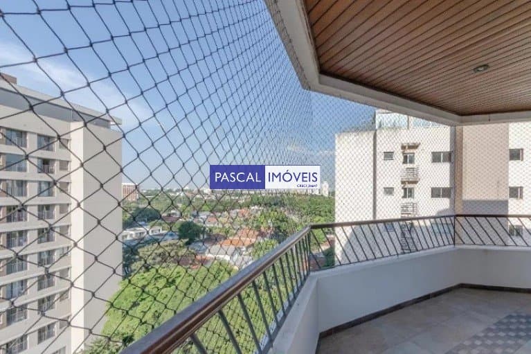 Apartamento em Campo Belo