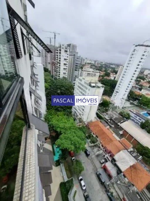 Apartamento em Campo Belo