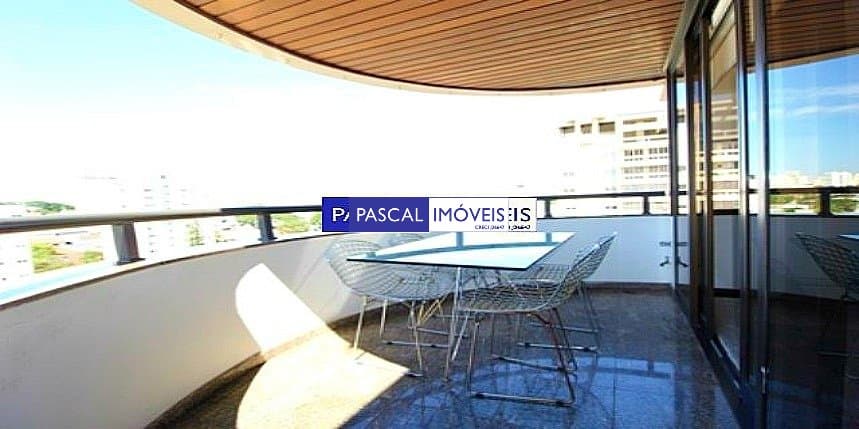 Apartamento em Moema