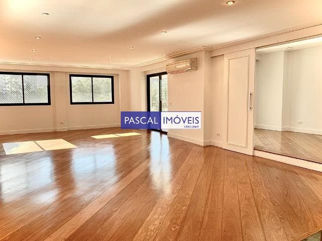 Apartamento em Jardim Marajoara