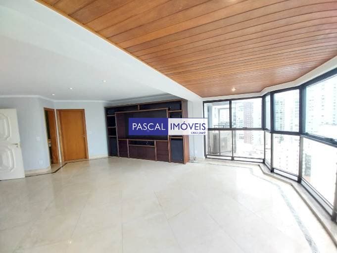 Apartamento em Campo Belo