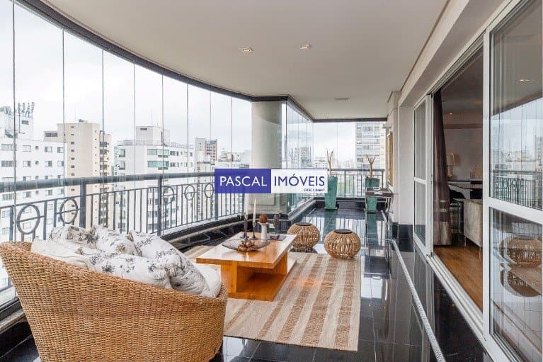 Apartamento em Moema