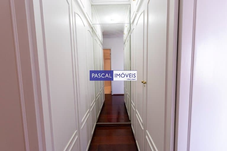 Apartamento em Campo Belo
