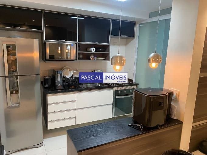 Apartamento em Campo Belo