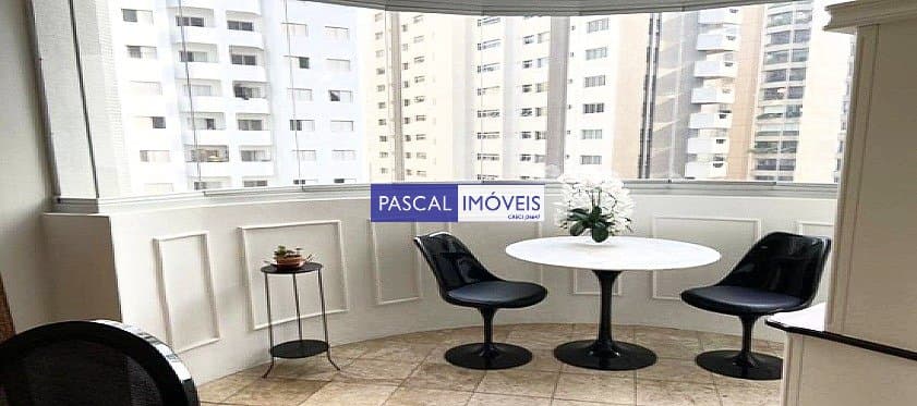 Apartamento em Moema