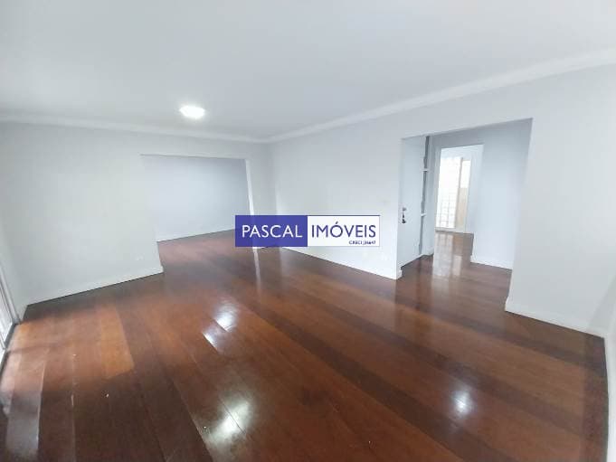 Apartamento em Campo Belo
