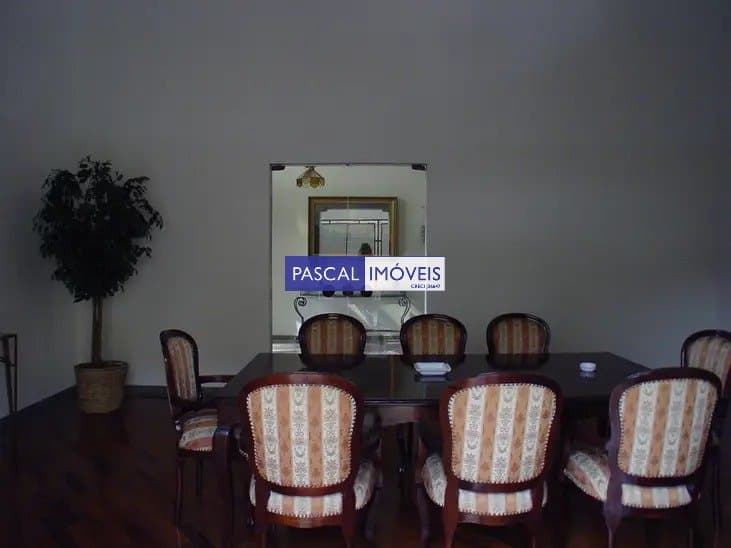 Apartamento em Campo Belo