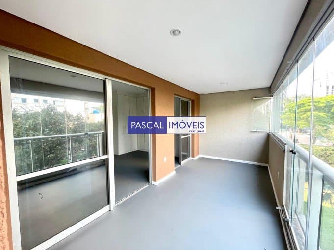 Apartamento em Campo Belo