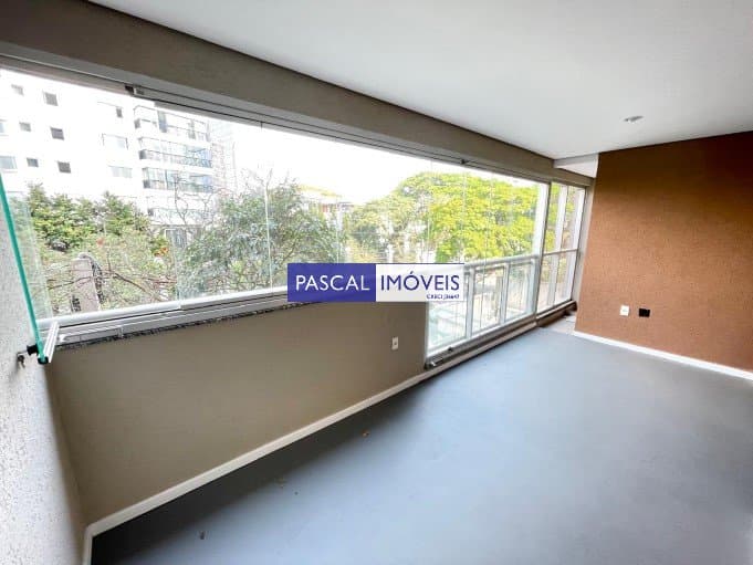 Apartamento em Campo Belo