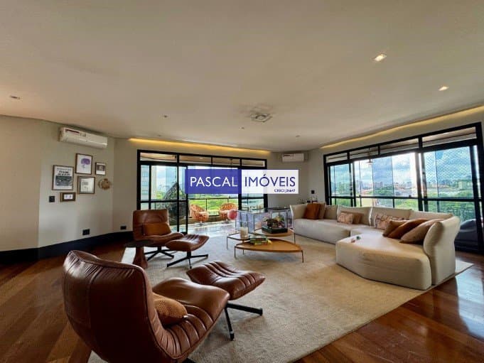 Apartamento em Moema