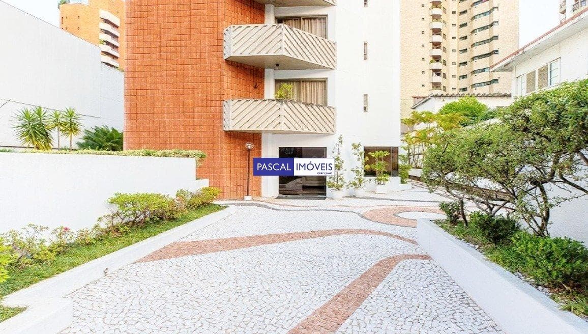 Apartamento em Moema