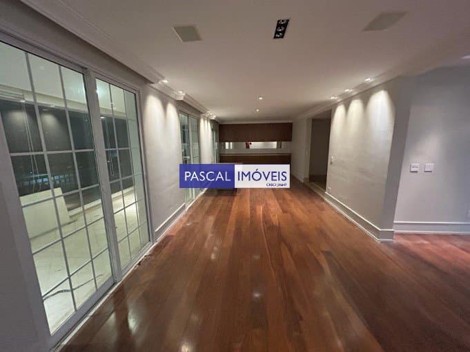 Apartamento em Campo Belo