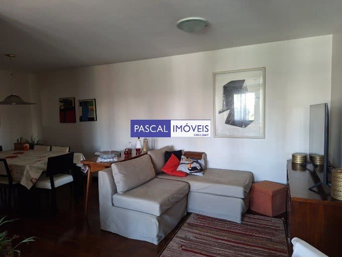 Apartamento em Moema