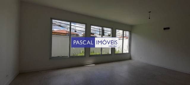 Casa comercial em Campo Belo