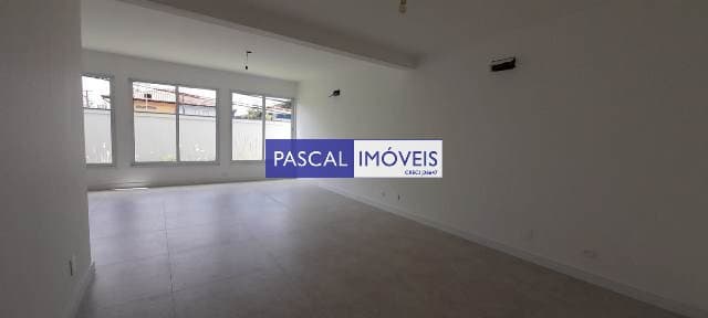 Casa comercial em Campo Belo