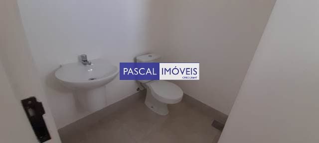 Casa comercial em Campo Belo