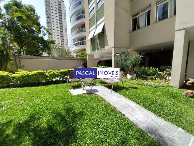 Apartamento em Moema