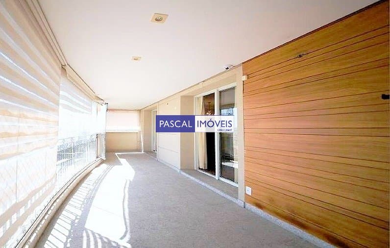 Apartamento em Campo Belo