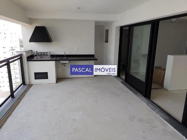 Apartamento em Moema