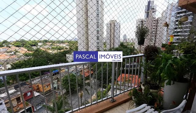 Apartamento em Campo Belo