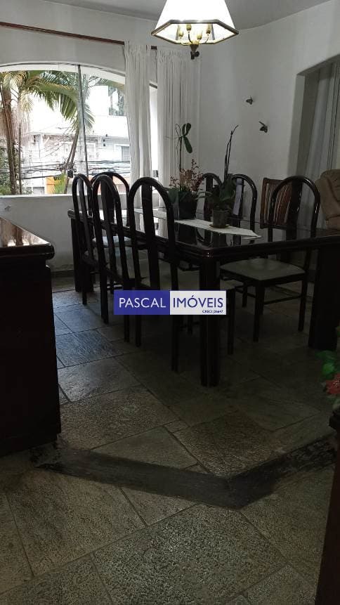 Apartamento em Campo Belo