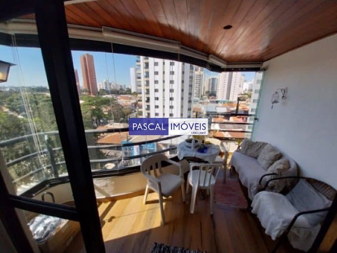 Apartamento em Campo Belo
