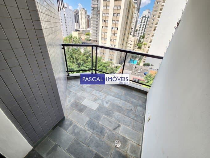 Apartamento em Moema