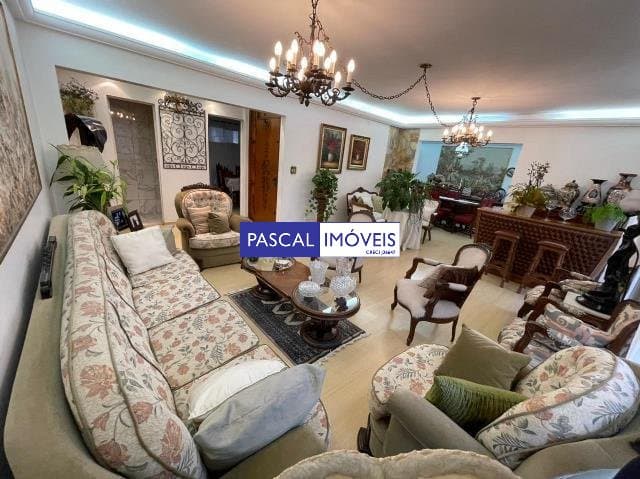 Apartamento em Campo Belo