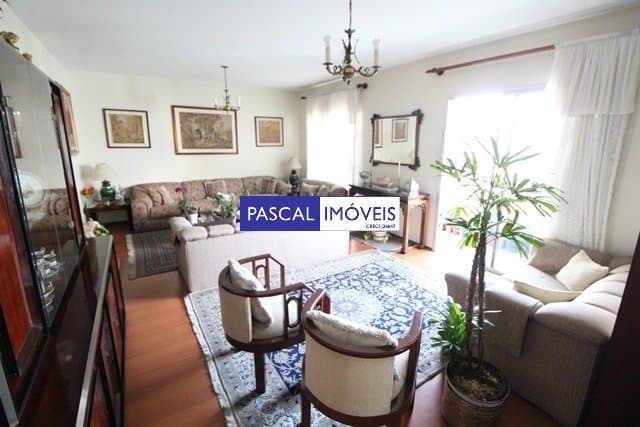 Apartamento em Campo Belo