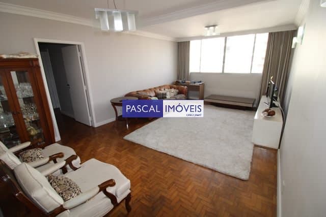 Apartamento em Moema