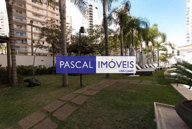 Apartamento em Campo Belo