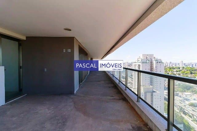 Apartamento em Campo Belo