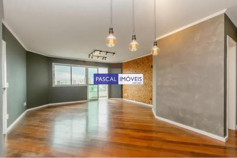 Apartamento em Campo Belo