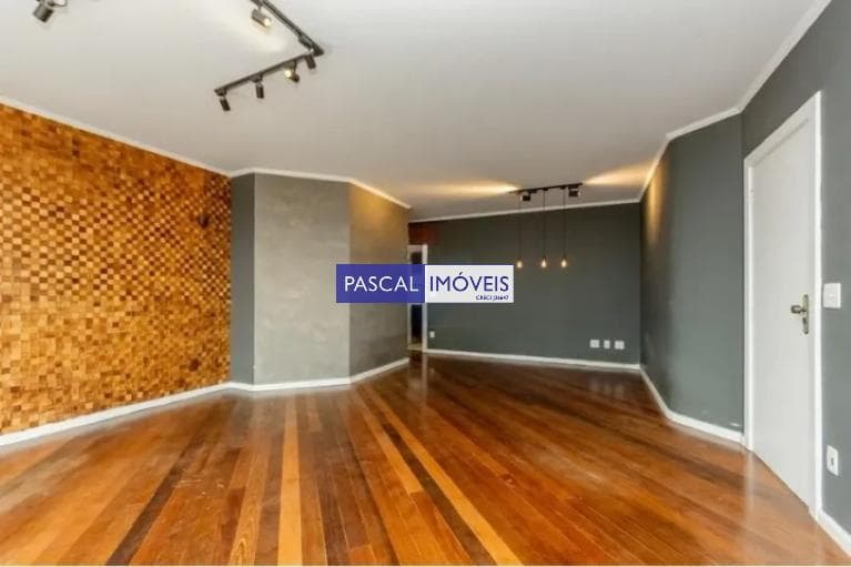 Apartamento em Campo Belo
