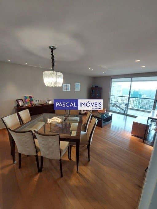 Apartamento em Brooklin