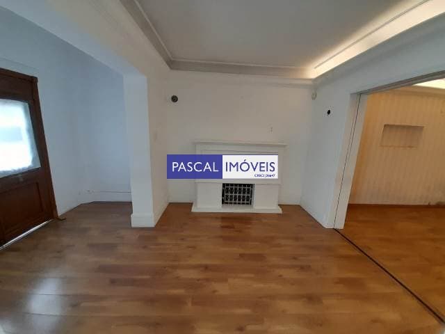 Casa comercial em Vila Nova Conceição