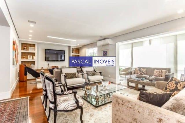 Apartamento em Moema