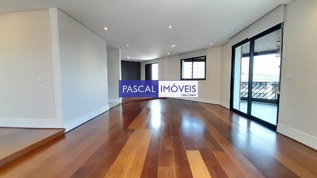 Apartamento em Campo Belo