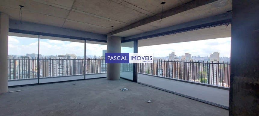 Apartamento em Moema