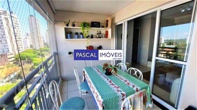 Apartamento em Campo Belo
