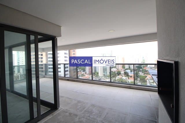 Apartamento em Campo Belo