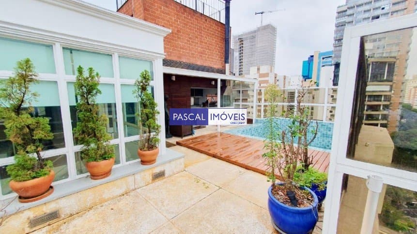 Apartamento em Moema
